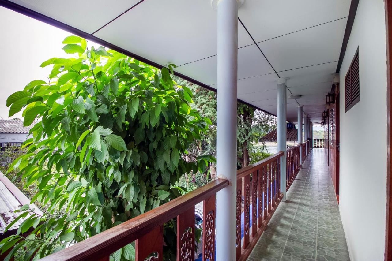 T & T Hostel Kanchanaburi by Eksteriør bilde