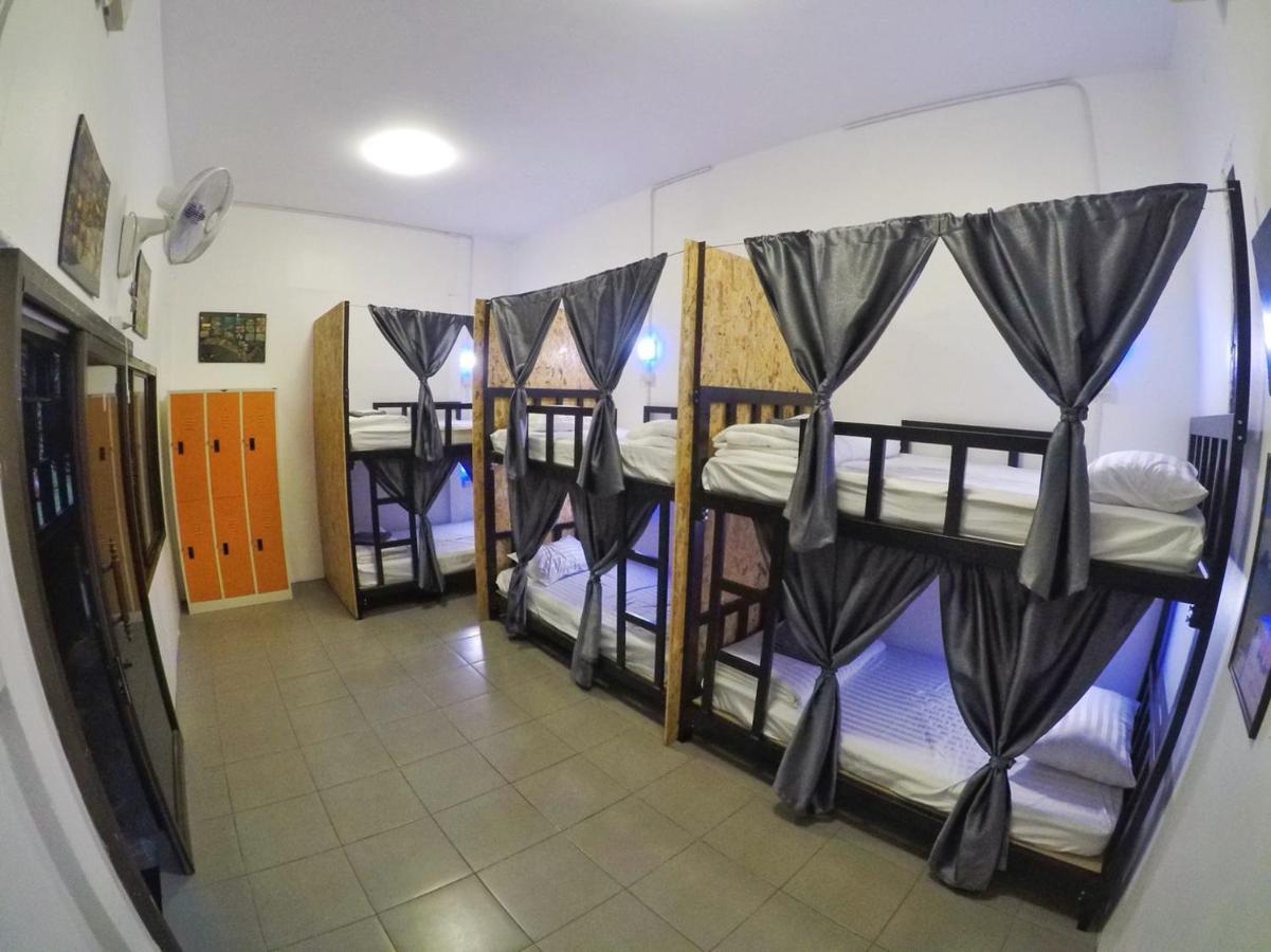 T & T Hostel Kanchanaburi by Eksteriør bilde