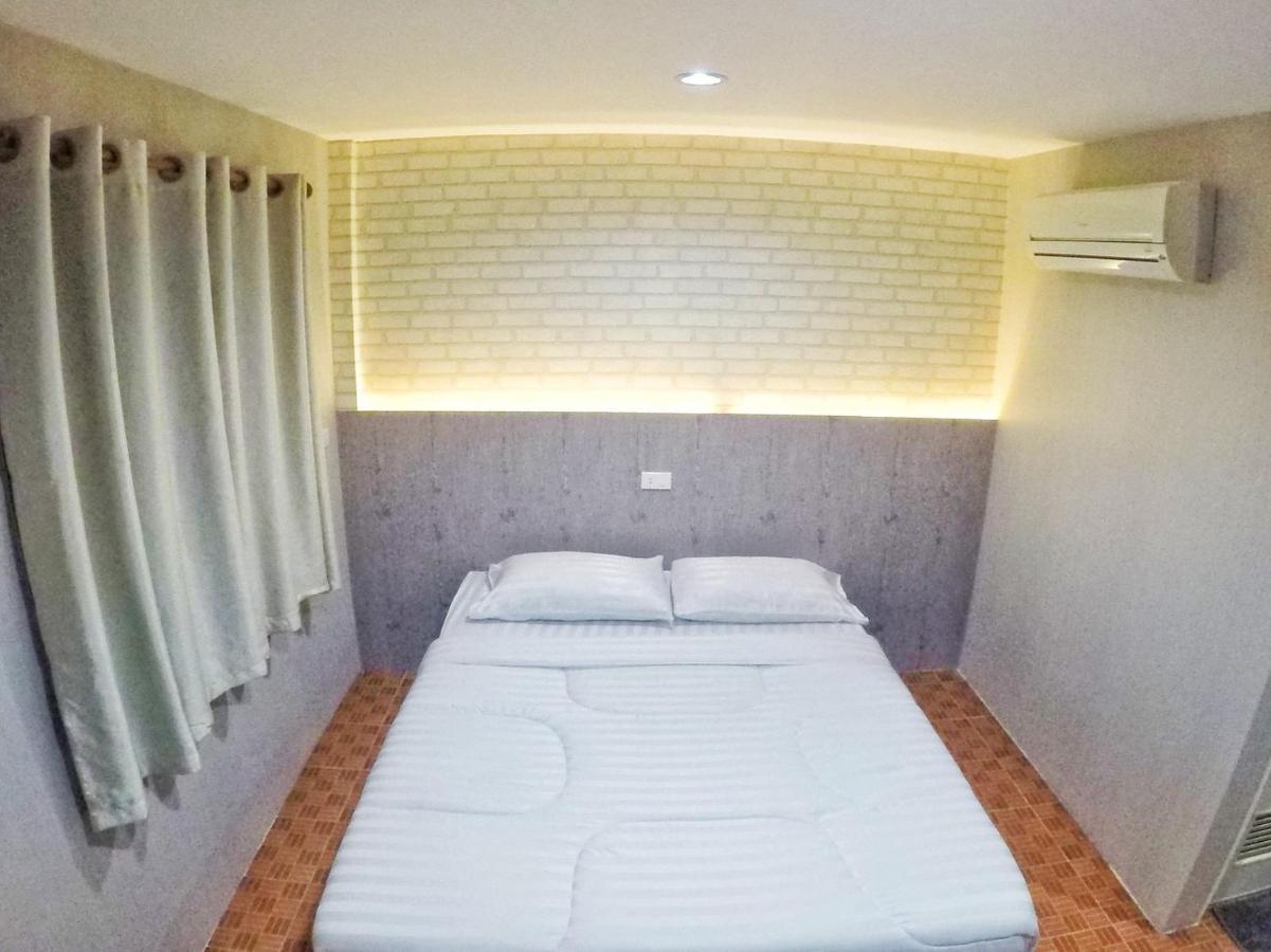 T & T Hostel Kanchanaburi by Eksteriør bilde