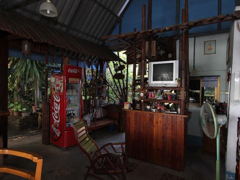 T & T Hostel Kanchanaburi by Eksteriør bilde